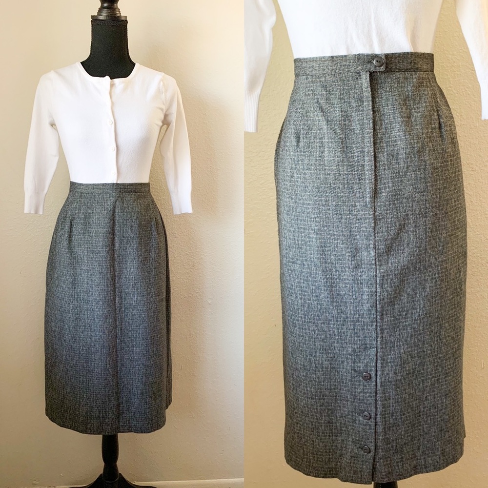 Vintage Plaid Mid Length Skirt.